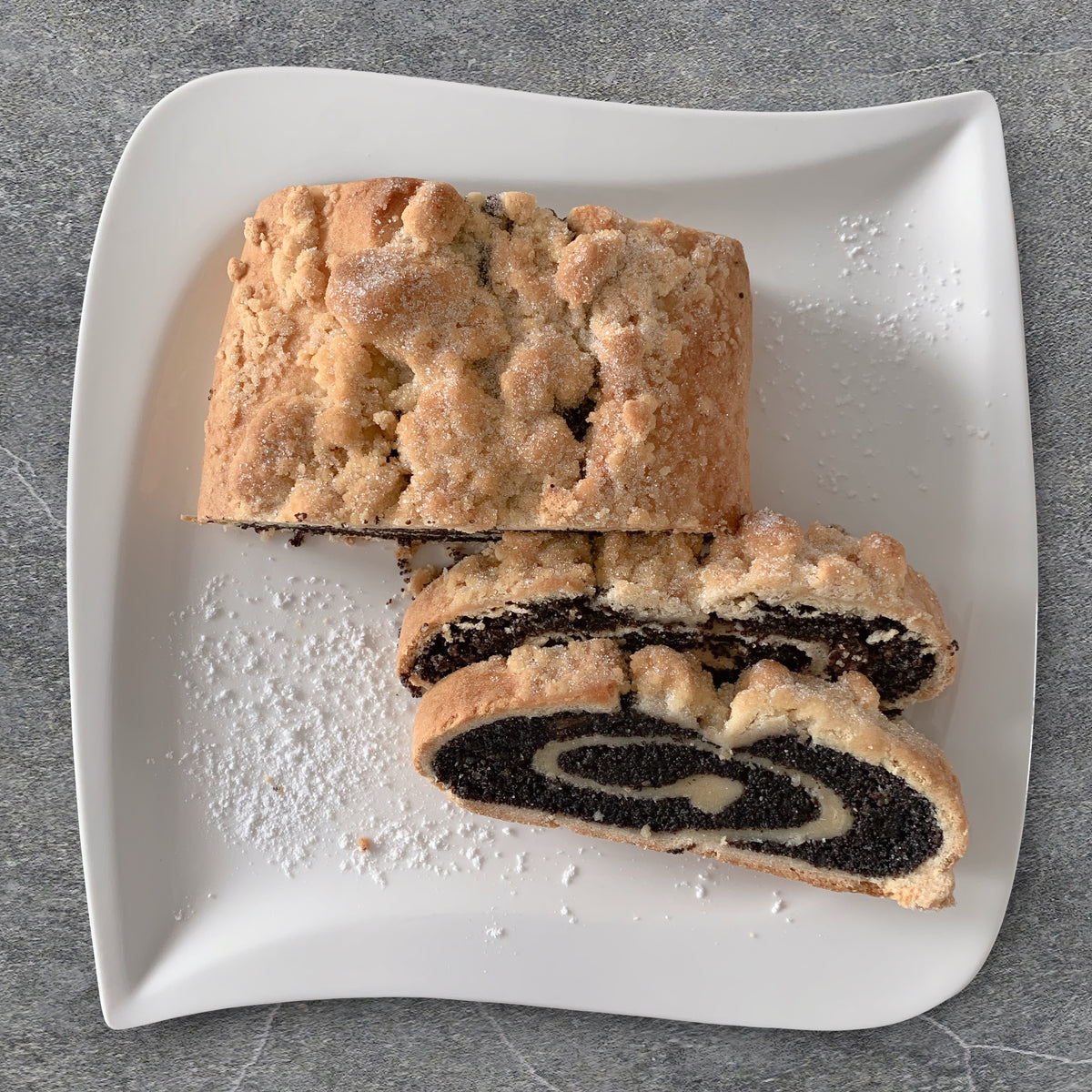 Mohnstriezel / Mohnstrudel / Mohnstollen kaufen (600g)