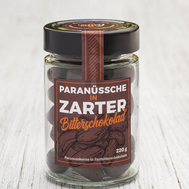 Paranüssche in Zartbitterschokolad - Paranusskerne in Zartbitterschoki